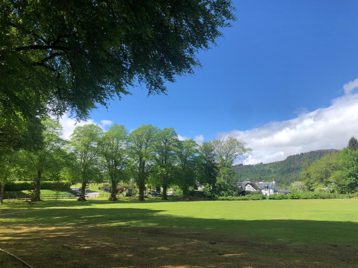 Loch Ness Moat House Apartments حصن أوغسطس المظهر الخارجي الصورة