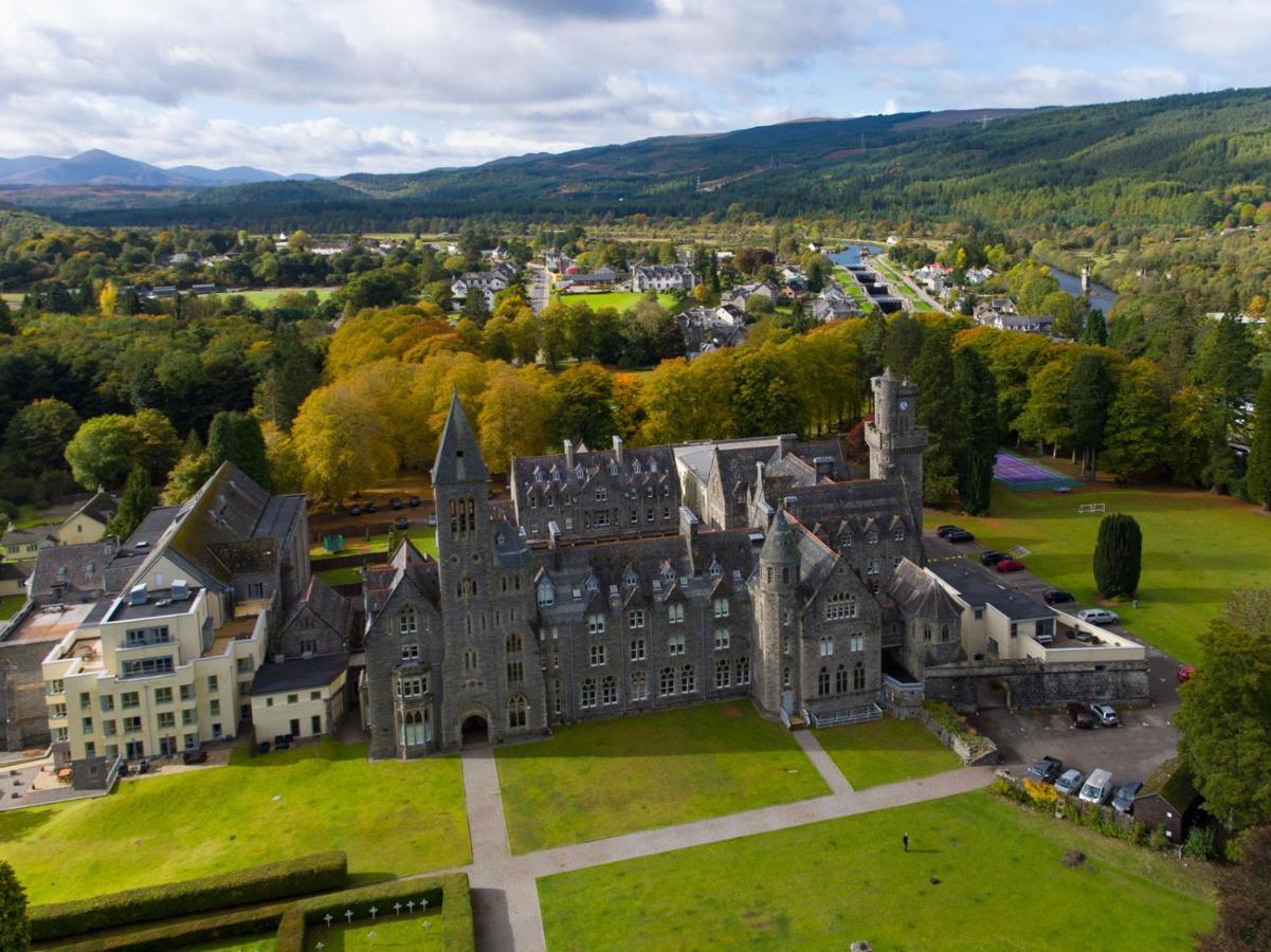 Loch Ness Moat House Apartments حصن أوغسطس المظهر الخارجي الصورة